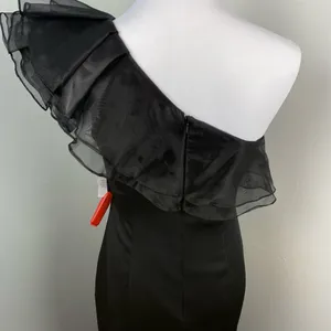 Mac Duggal Black High Slit One Shoulder Ruffle Evening Gown Size 4 $398 26372 thumbnail 7