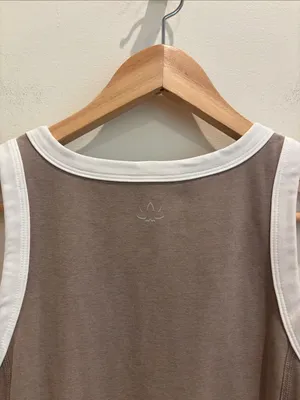 Beyond Yoga Dress Spacedye Outlines Athletic Tan Size Large thumbnail 4
