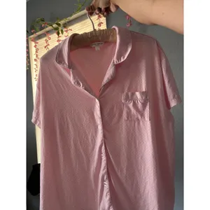 Laura Ashley Pink Polka Dot Pajama Set – Size Large thumbnail 2