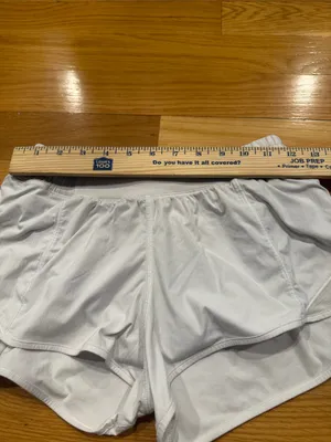Lululemon white short size 6 . thumbnail 4
