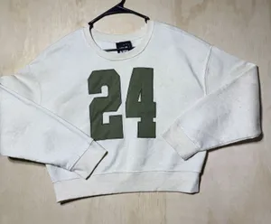 Collegiate Outfitters Jolie & Joy Women XL Cropped Sweatshirt Cream Green 24 Varsity Collegiate thumbnail 1
