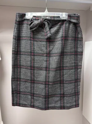 Pencil Skirt Multiple Size M thumbnail 1
