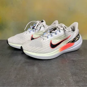Nike Air Winflo 9 Women’s Running Shoes White Size 8.5 thumbnail 3