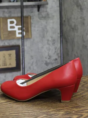 NWT Journee Collection Comfort Insole Round Toe Low Block Heel Pumps Red 7.5M thumbnail 4