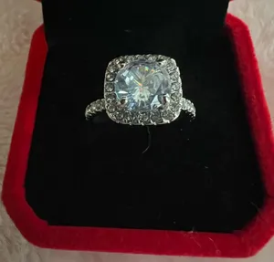 Gorgeous Stainless Steel Silver 1.5 Carat Princess Cut Cubic Zirconia Ring SZ 7 thumbnail 3