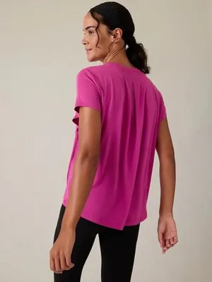 Athleta With Ease Tee Athletic Active Short Sleeve T-Shirt Hot Pink Size Small thumbnail 3