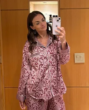 Miss Elaine matching pajama set Size M thumbnail 1