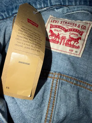 NWOT Levi's Iconic Jumpsuit Light Wash Blue XS Pockets thumbnail 9
