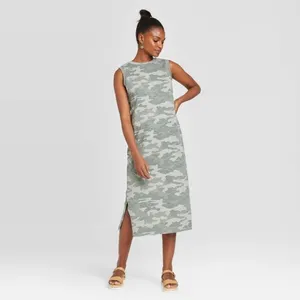 Universal Threads green camo shift midi dress thumbnail 2