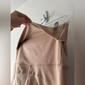 Aerie Offline Tan Hi-Rise The‎ Hugger Foldover Leggings thumbnail 2