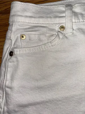7 For All Mankind White Denim Skirt Women’s Waist Size 25 Cutoff Raw Hem Pockets thumbnail 4