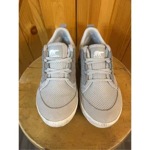 SOREL Out N About III Low Sneaker Women's Size US 5 Moonstone/Dove thumbnail 2
