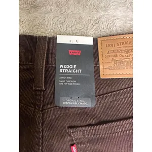 Levi's vintage-inspired button-fly Wedgie Straight corduroy pants Size 28x28 thumbnail 10