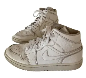 Air Jordan 1 Mid Triple White Women’s 8 Youth 8Y BQ6472-110 Leather Sneakers thumbnail 1