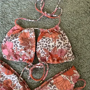 Altar'd State Pink Floral Bikini thumbnail 3