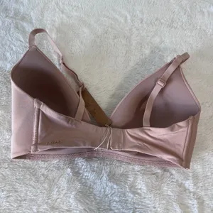 SKIMS Women's Wireless Form Lightly Lined Bra Mica Size‎ 32D BR-WRL-1889 NWT thumbnail 4