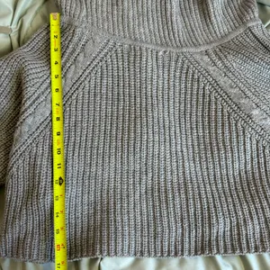 Forever 21 Solid Gray Y2K Off the Shoulder Baggy Pullover Sweater Size Medium thumbnail 8