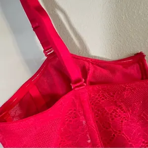 ✨ Victoria’s Secret Red Lace‎ Sexy Unlined Strapless Bra Large thumbnail 6