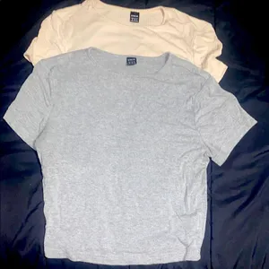 Gray and Cream Short Sleeve Tops thumbnail 1