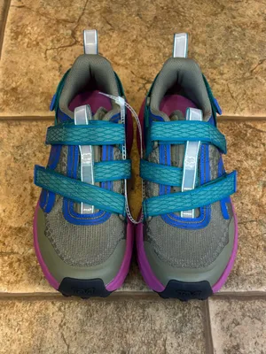 NWOT Teva women’s Aventrail Trail-Running Shoes sz 6 thumbnail 2