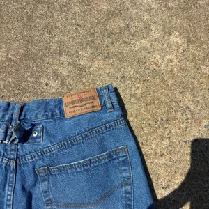 Vintage UNIONBAY blue denim cuffed mom shorts. thumbnail 5