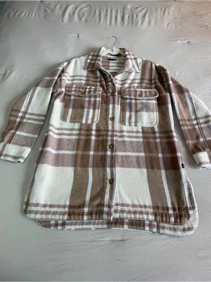 Banana Republic Beige and Cream Plaid Utility Shacket thumbnail 6