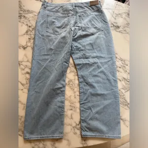 NWT Madewell 90’s Straight Jean 33 needs to be washed liquid spilled on front thumbnail 8