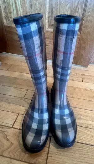Burberry - Nova Check Plaid Rain Boots thumbnail 1
