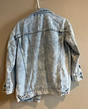 Boutique Jean Jacket Distressed thumbnail 2