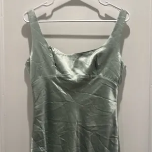 House of CB Vittoria Pistachio Chiffon Floor Length Gown thumbnail 13