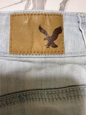 American Eagle Hi-Rise Shortie Denim Shorts Women’s Size 8 Light Wash Lace Hem thumbnail 3