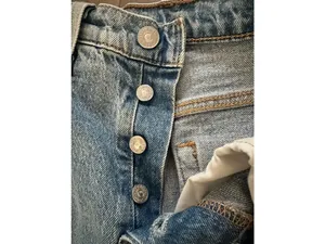 Levi's Women's Premium 501 Straight Leg Jeans Size 23 thumbnail 4