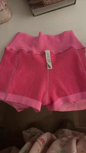 Arie skirt thumbnail 3