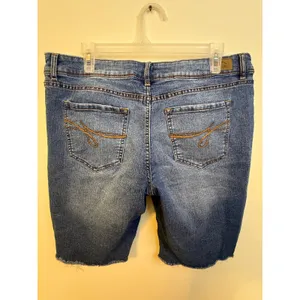 Jordache Denim Bermuda Shorts Womens 14 Blue Excellent Frayed Hem Raw Edge thumbnail 5