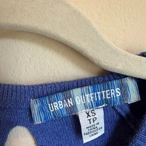 UO Ulla Cutout Sweater Royal Blue thumbnail 4