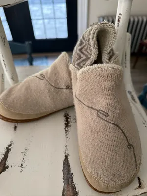 Smartwool Neutral Beige Knit Slip-On Slippers with Subtle Gray Swirl thumbnail 1