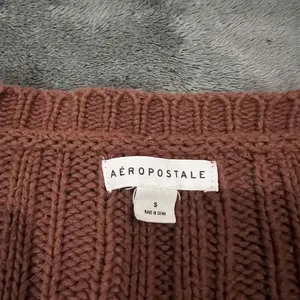Aeropostale Cable Knit V-Neck Ribbed‎ Hem Cardigan Sweater Size Small thumbnail 2