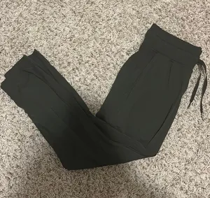 Lululemon Trousers thumbnail 1