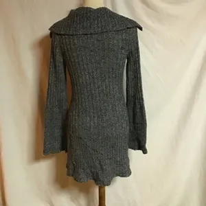 Vtg Gray Y2K hippie boho bell sleeve sweater thumbnail 8