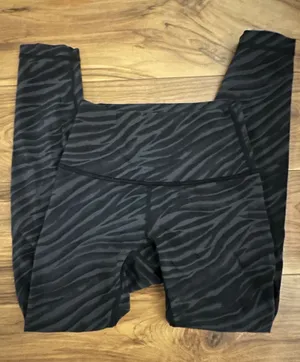 Lululemon Leggings Black Size 2 thumbnail 1