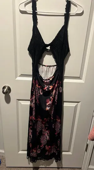 Dress Size L thumbnail 3