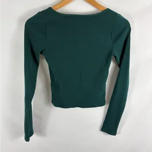 Hollister Green Ribbed Long Sleeve Crop Top Size Small thumbnail 3
