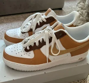 Women’s Hand painted Nike Air Force One ‘07 thumbnail 1