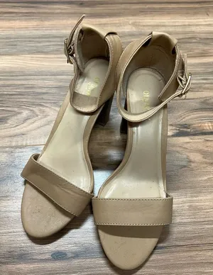 Old navy‎ heel sandals 7 thumbnail 1