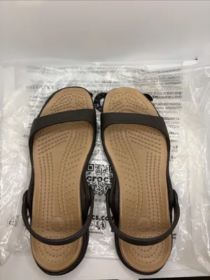 CROCS Cleo Women’s Brown and Tan double strap Sandals size 8 new flats thumbnail 5