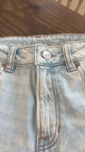 American Eagle Mom Jeans thumbnail 2