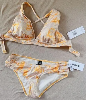 Hurley swimwear 2 pieces sunflower gold yellow rainforest print stretchy silky thumbnail 1