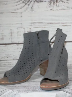 Toms Desert Taupe Suede Majorca Heeled Peep toe ankle Boot Women's size 7 thumbnail 2