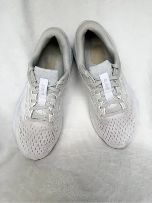 Brooks Ghost 16 Womens Size 9B White Grey Athletic Running Shoes 1204071B151 thumbnail 2