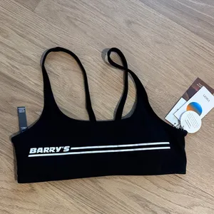 Vuori x Barrys thumbnail 1